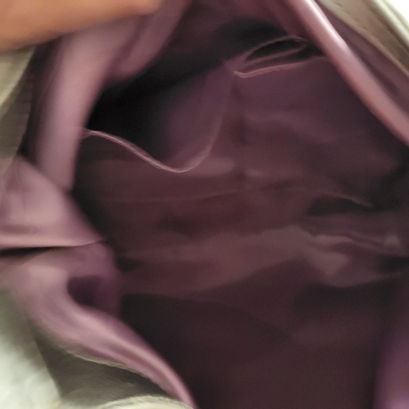 Coach 2 Piece Hobo SATEEN Scarf Print. 2011 Purple GREY SILVER AND WHITE. - Picture 3 of 12